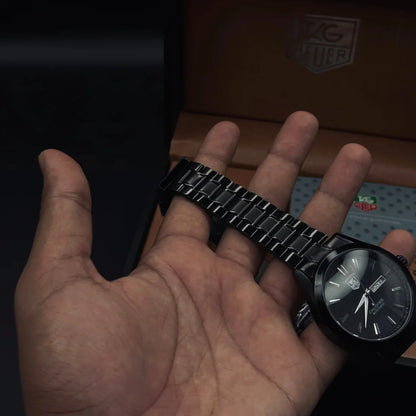HEUER CHAIN CALIBRE | BLACK DIAL